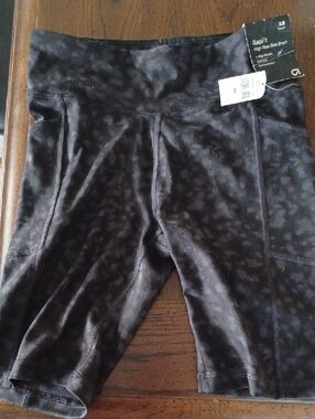GAP Black High-Rise Bike Shorts